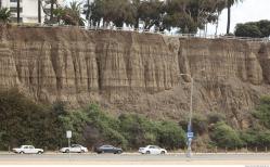 Photo Texture of Rock Cliff 